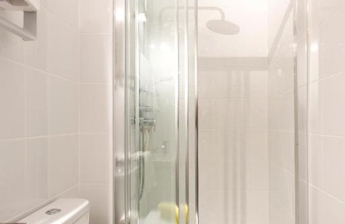 La Grande-Motte Apartment | 5 toits et mois Studio 2 pers Parking privatif Balcon et WIFI 10 mn plage et centre ville a pied
