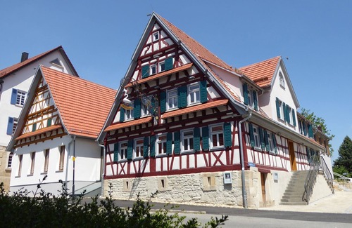 Nehren Apartment | 5 Wulle Zimmer, 24qm, 1 Schlafraum, max. 2 Personen