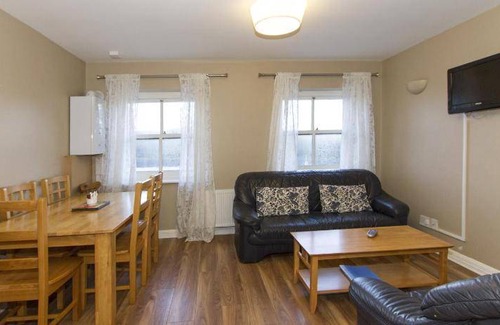 Westport Apartment | 50 m² Apartment ∙ 3 bedrooms ∙ 6 guests