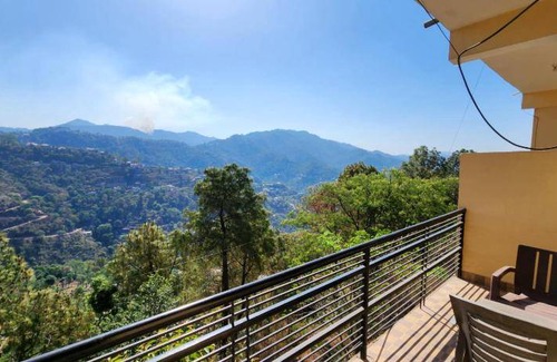 Dharampur Bed & Breakfast | 50 m² Bed and breakfast ∙ 6 guests