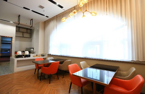 Shijiazhuang City Center Hotel | 50 m² Hotel ∙ 2 guests