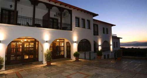 Servia Hotel | 50 m² Hotel ∙ 4 guests