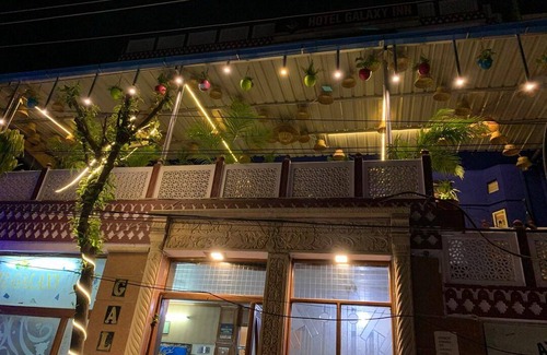 Sindhi Camp Hotel | 50 m² Hotel ∙ 4 guests