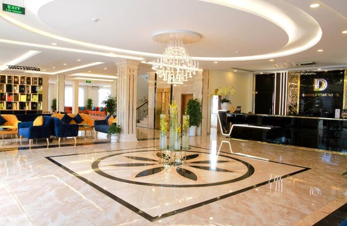 Duc Trong Hotel | 50 m² Hotel ∙ 4 guests