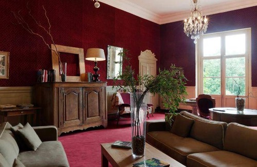 Nazelles-Negron Hotel | 50 m² Hotel ∙ 127 guests