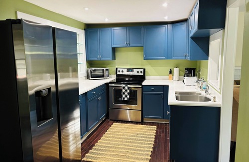 Weston House | 50%OFF Riverfront WestonHome 1.6 Acers-NYC 1 hour Near estaurants I-95& Parkway