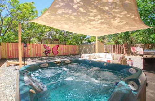 Westside House | 50 Shades of Pink-Hot Tub!