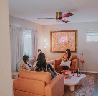 Westside House | 50 Shades of Pink-Hot Tub!