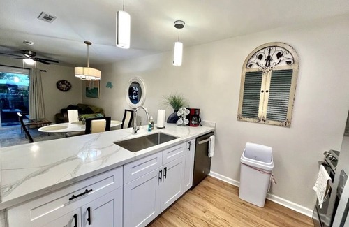 Bel Air House | 50 steps to beach 2 bed 3 bath townhome sleeps 8, close to restaurants and ent.