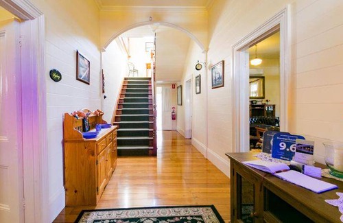 Ballina Bed & Breakfast | 500 m² Bed and breakfast ∙ 5 bedrooms ∙ 14 guests