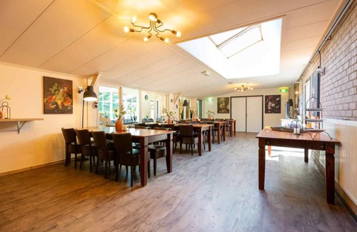 Municipality of Haaksbergen House | 500 m² House ∙ 14 bedrooms ∙ 62 guests