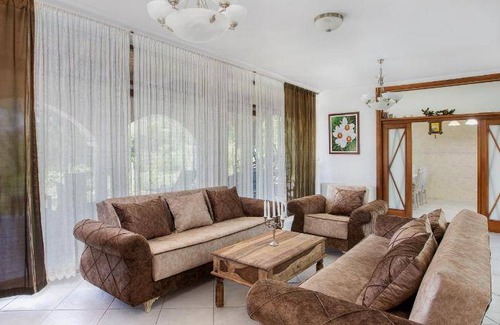 Radanovici Villa | 500 m² Villa ∙ 5 bedrooms ∙ 15 guests