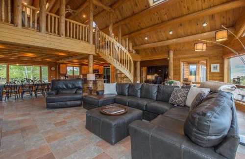 Ridgway House | 5000 Ponderosa Drive