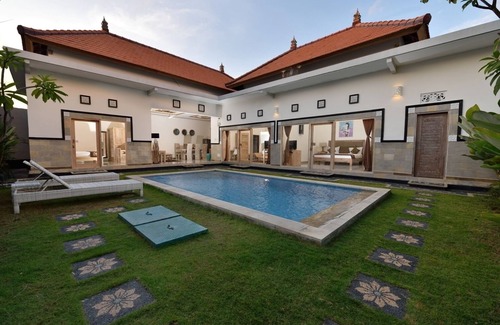Petitenget Villa | 500Mtr 2 Potato Head,3BR Villa2 Seminyak