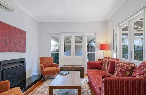 Paddington House | 504 m² House ∙ 3 bedrooms ∙ 5 guests