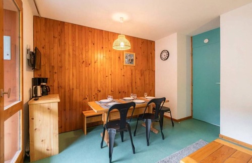 Les Avanchers-Valmorel Apartment | 50m from ski slopes, 1st floor, view mountain, balcony, ski locker, 34m², Valmorel