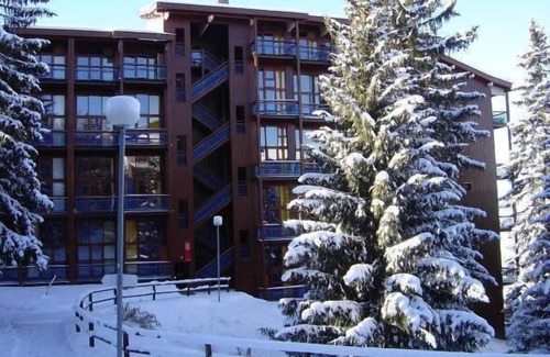 Arc-1800 Apartment | 50m from ski slopes, 4th floor, view firs, balcony, tv, ski locker, 35m², Les Arcs