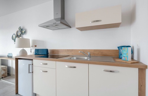 Pleneuf-Val-Andre Apartment | 50m from the beach, seview flat for 6