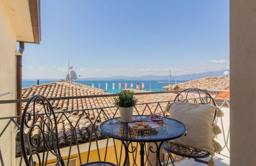 Cisano Apartment | [50m lakefront] elegant penthouse