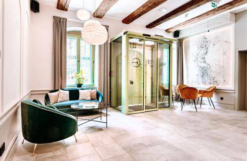 Stare Miasto Hotel | 51 m² Hotel ∙ 4 guests
