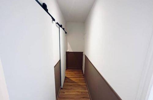 Lille-Moulins Apartment | 51 m² Apartment ∙ 2 bedrooms ∙ 4 guests