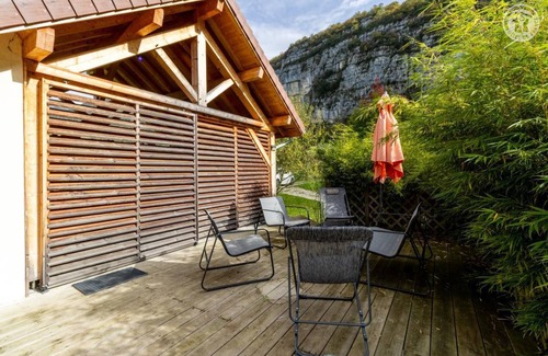 Saint-Christophe-la-Grotte House | 51 m² Gîte ∙ 2 guests