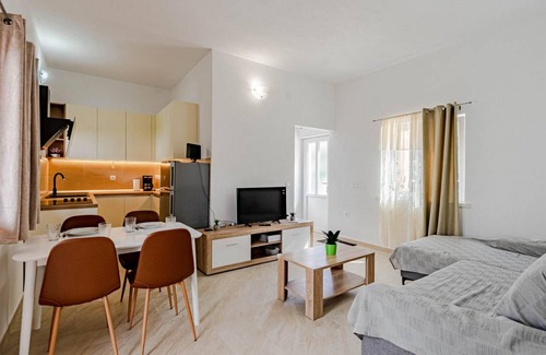 Cove Tri Zala (Zrnovo) House | 51 m² House ∙ 1 bedroom ∙ 4 guests