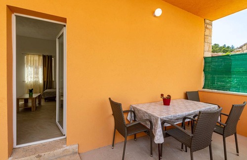 Cove Tri Zala (Zrnovo) House | 51 m² House ∙ 1 bedroom ∙ 4 guests