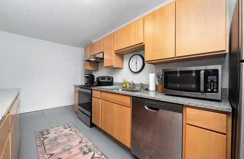 Otterbien Home Apartment | 5102 Peters · Large loft near Kings Island. On bike trail/River.
