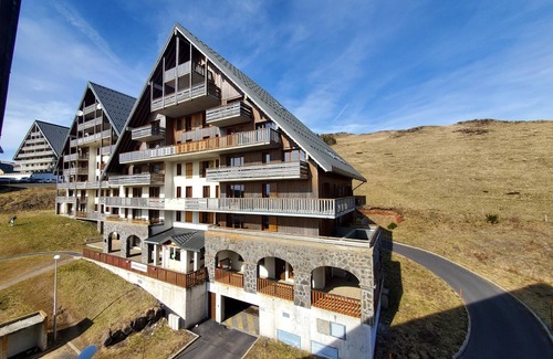 Besse-et-Saint-Anastaise Apartment | 5159A