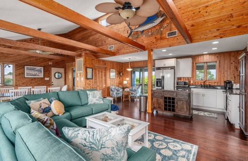 Carolina Dunes House | 519 OBX Rental in Duck with Pool, Hot Tub, Close to the Beach, & Dog-Friendly!