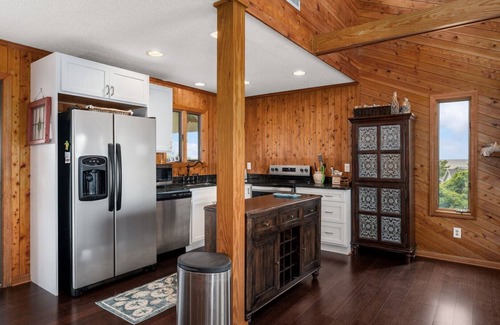 Carolina Dunes House | 519 OBX Rental in Duck with Pool, Hot Tub, Close to the Beach, & Dog-Friendly!