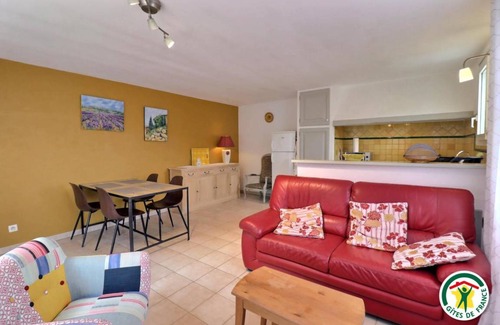 Mirabel-aux-Baronnies House | 52 m² Gîte ∙ 2 bedrooms ∙ 4 guests