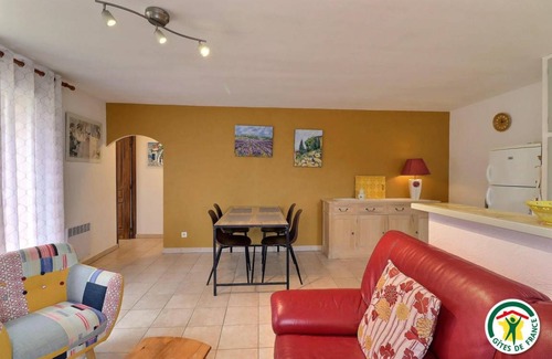 Mirabel-aux-Baronnies House | 52 m² Gîte ∙ 2 bedrooms ∙ 4 guests