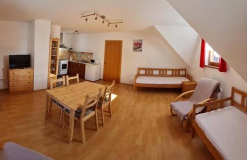 Kvilda Cabin | 52 m² Lodge ∙ 5 guests