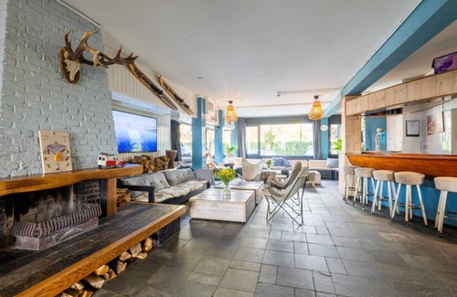 Kaag House | 530 m² House ∙ 12 bedrooms ∙ 30 guests