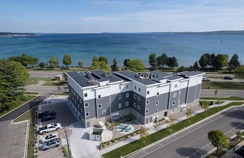 Traverse City Condo | 539 Bay St. Lake View Condo Unit 203E