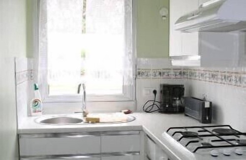 Tregastel Apartment | 54 m2 apartment near the beach - sea and rocks in Trégastel