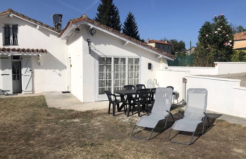 Oradour-Fanais Cottage | 55 m² Cabin ∙ 2 bedrooms ∙ 6 guests