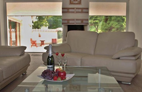 Prague 5 Villa | 550 m² Villa ∙ 11 bedrooms ∙ 30 guests