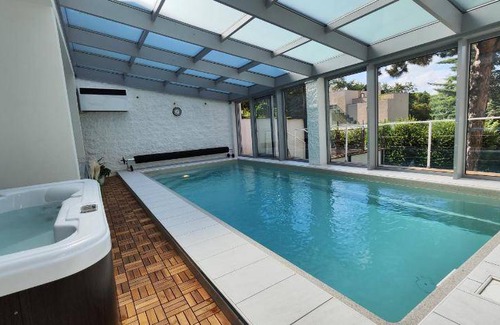 Prague 5 Villa | 550 m² Villa ∙ 11 bedrooms ∙ 30 guests