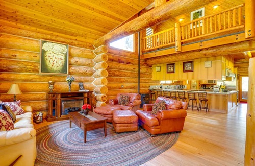 Junction City House | 557 m² House ∙ 5 bedrooms ∙ 12 guests