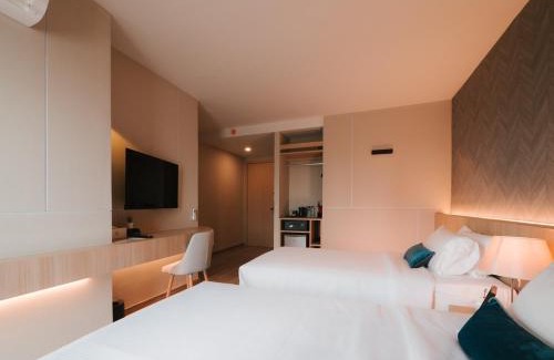Bang Na Hotel | 56 Hotel