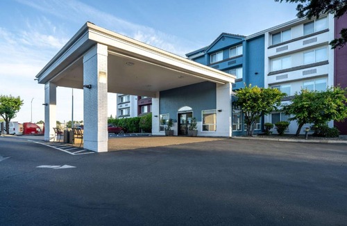 Lake Forest Hotel | 56 m² Hotel ∙ 127 guests