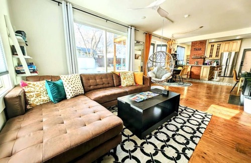 Colorado Springs House | 565) Massive 3 bedroom with Hot Tub!