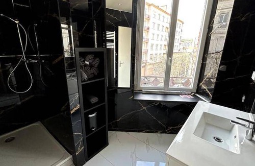 Saint-Chamond Apartment | 58 m² Apartment ∙ 2 bedrooms ∙ 4 guests