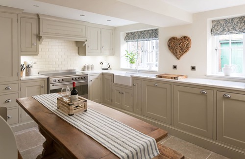 Bootham Cottage | 58 Marygate. A beautiful and central 300 year old, 4 bedroom cottage.