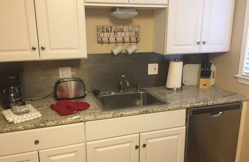 Pauls Valley Condo | $59 per night when staying 30 nights or more.
