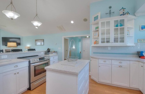 Caswell Beach House | 5BR/4.5BA Home - Oceanfront, Pool, Elevator, Ocean/ICW Views, Sleeps 10