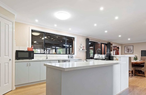 Magpie House | 5BR Family & Pet Friendly Retreat